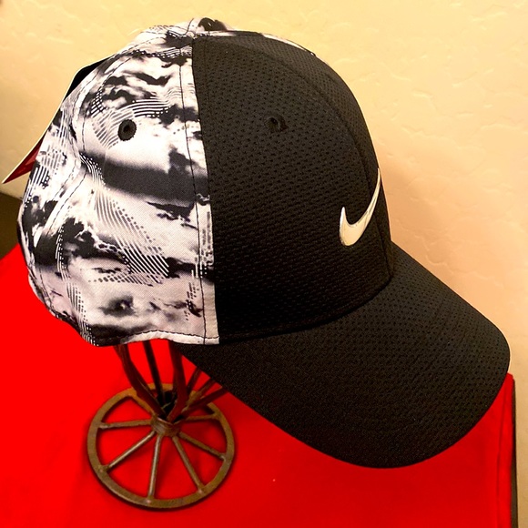 🆕 ONLY ONE! Nike Child SnapBack Cap - Picture 7 of 14